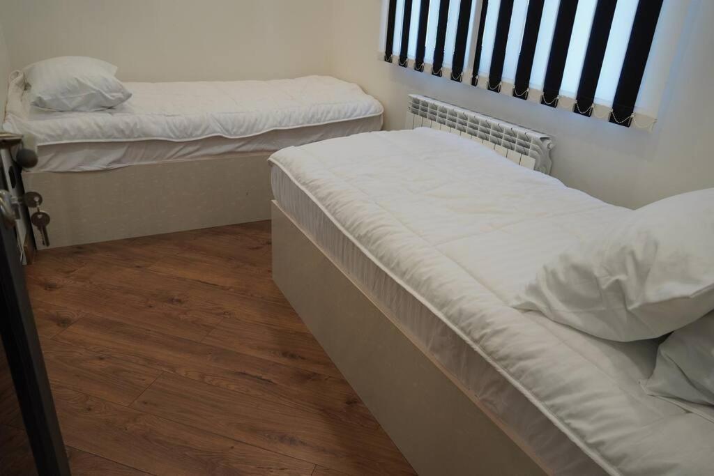 Lovely, Newly Remodeled Apartment In Yerevan! Екстериор снимка