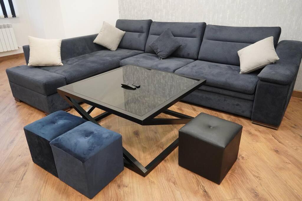 Lovely, Newly Remodeled Apartment In Yerevan! Екстериор снимка