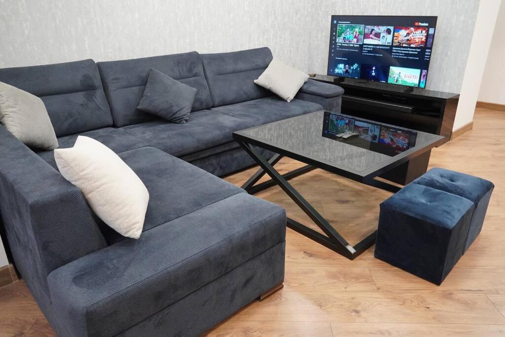 Lovely, Newly Remodeled Apartment In Yerevan! Екстериор снимка